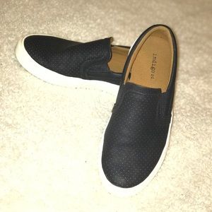 Black and white slide on shoes for sale